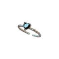 Anillo S925 de Plata Esterlina con Zirconia Negra y Diseño de Torsión de Amor